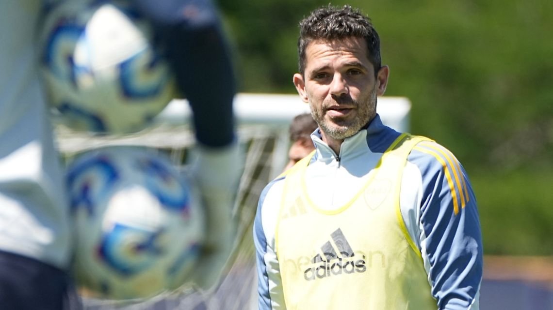 En medio de la fiesta por el Mundial de Clubes, Gago prepara cambios en el once que enfrentará a Newell´s