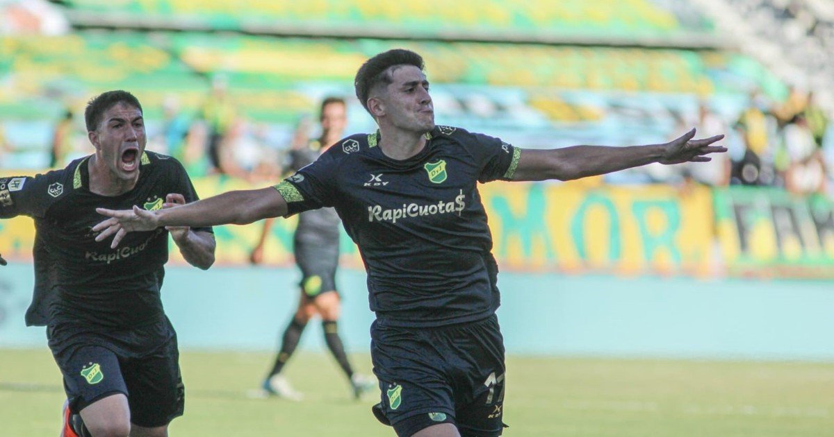 Defensa llega en crisis al partido ante Vitória… ¿Y sin el goleador? :: Olé