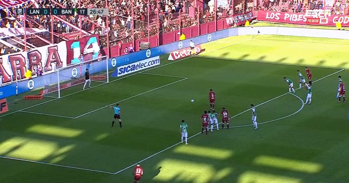 Video: el penal del Toto Salvio a Banfield en el clásico del Sur :: Olé