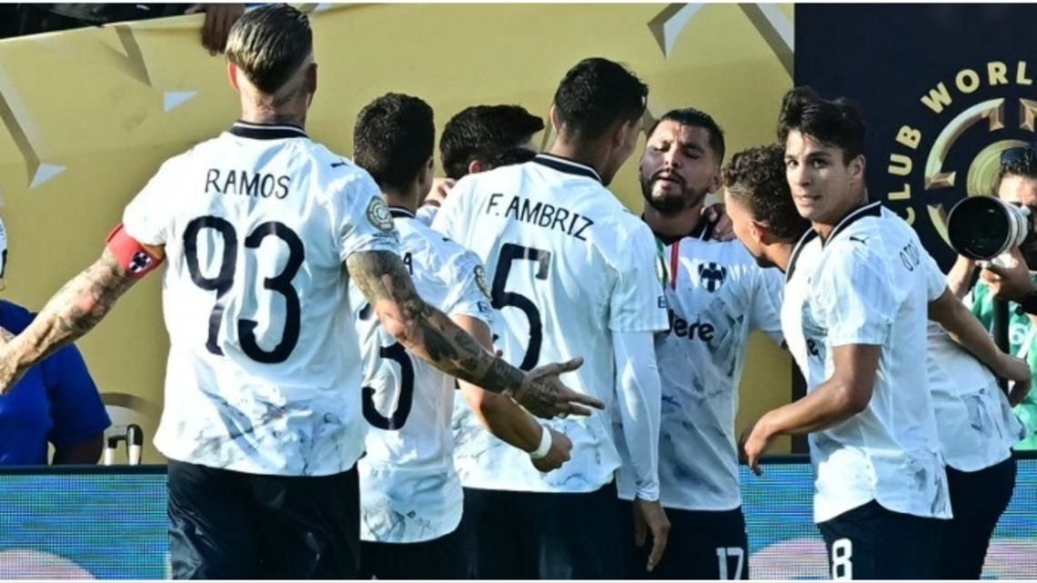 Monterrey le ganó 4-0 a Urawa Red Diamonds y eliminó a River del Mundial de Clubes