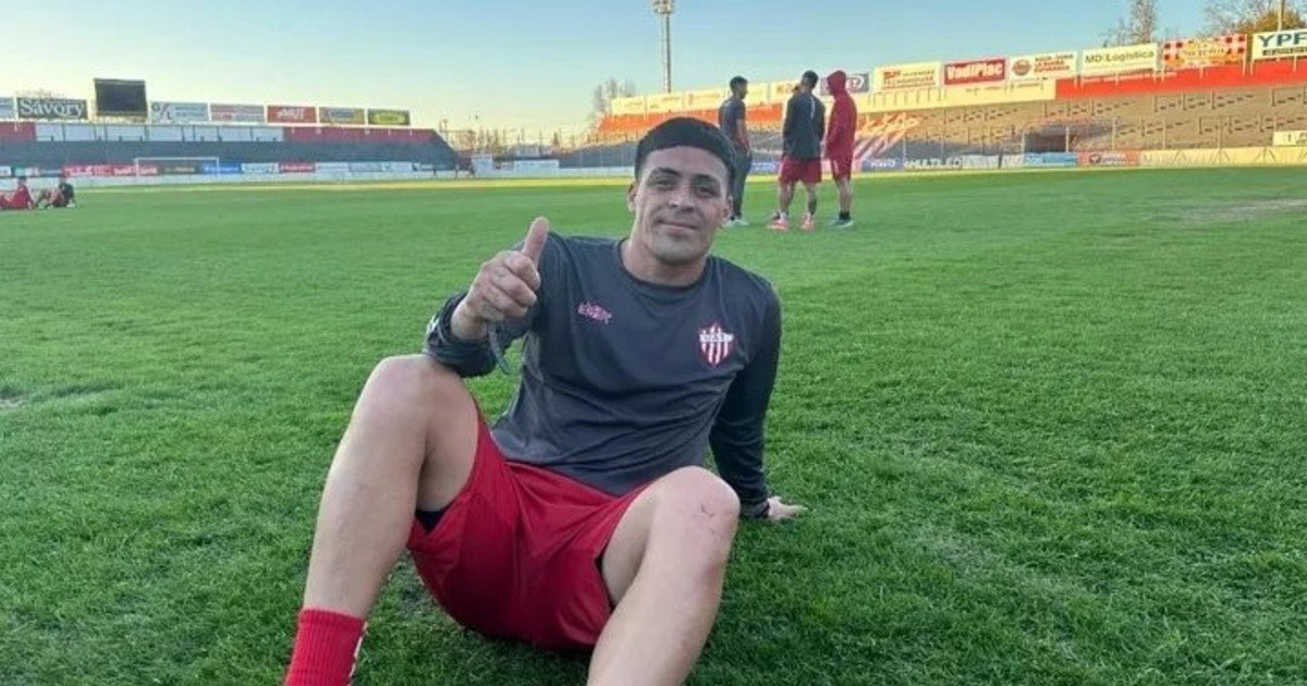 Brian Fernández no se presenta a entrenar hace un mes, pero él dice que está bien :: Olé
