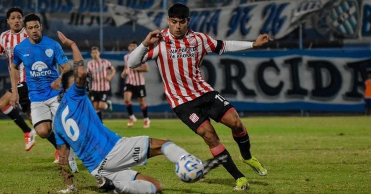 En el último partido antes de River, San Martín (T) perdió en Salta y se le puede escapar la punta :: Olé