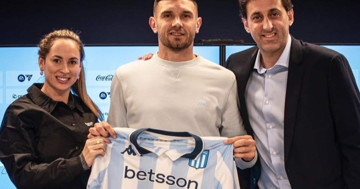 Maravilla Martínez, tras firmar la cláusula histórica en el fútbol argentino: "Es muy lindo jugar en Racing hasta mi retiro" :: Olé