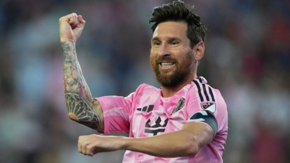 Messi iluminó la noche: doblete, magia y triunfo clave para Inter Miami en la MLS