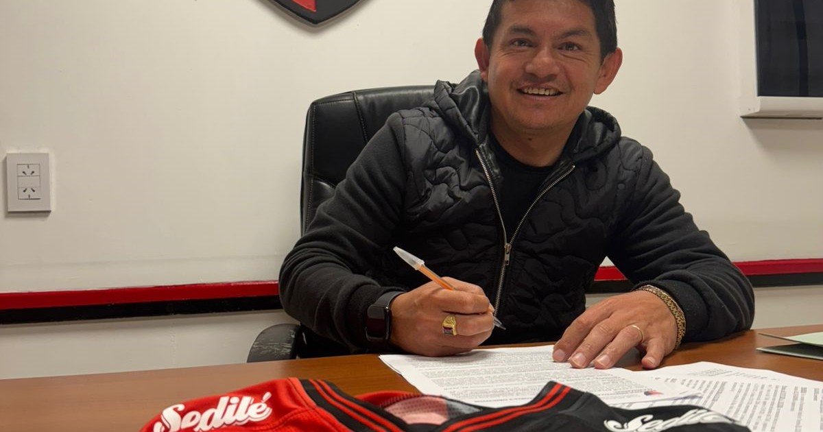 Oficial: el Pulga Rodríguez es nuevo jugador de Colón :: Olé