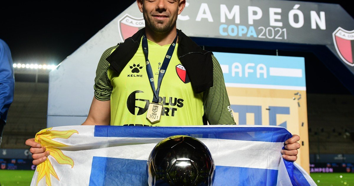 Se retiró el arquero que salió campeón con Colón en la Copa de la Liga 2021 :: Olé