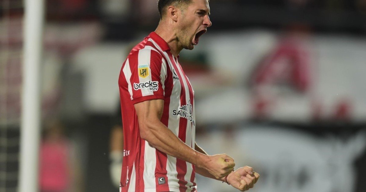 Tigre tienta a un ex River para reforzar su ataque :: Olé