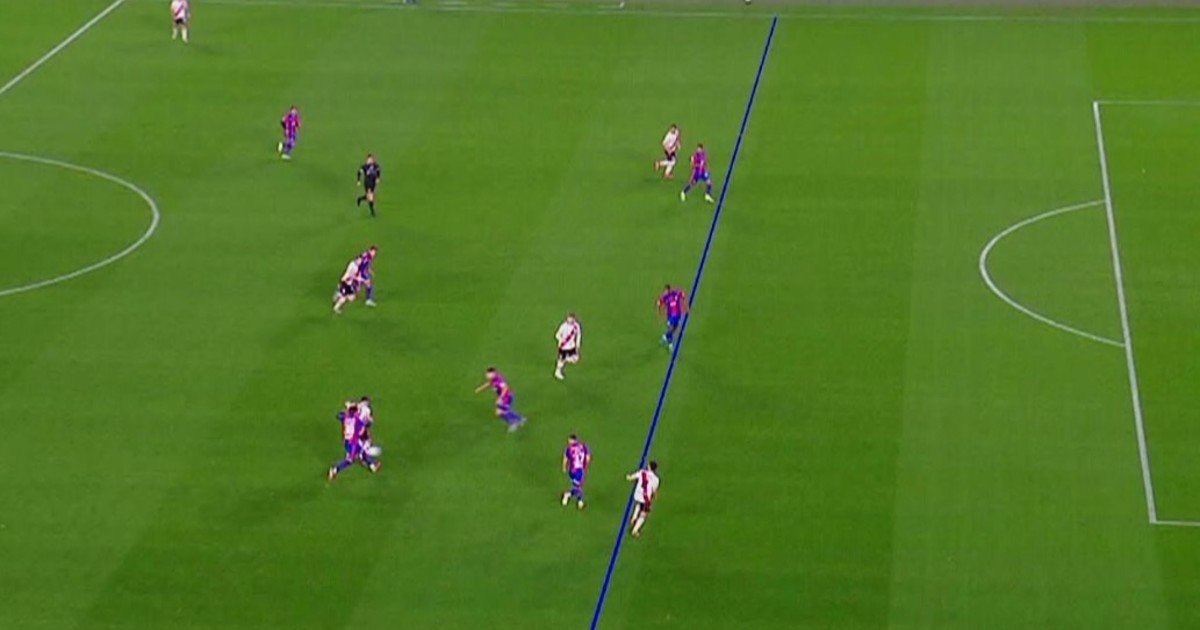 Video: era golazo de Enzo Pérez pero había offside de Montiel :: Olé