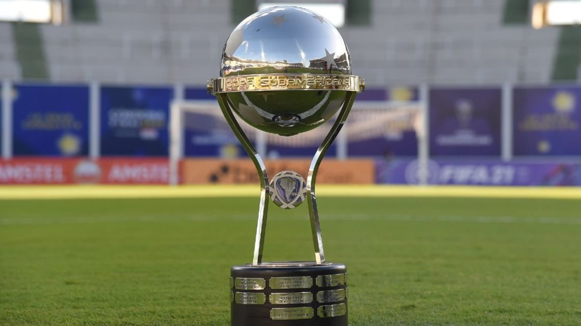 Copa Sudamericana 2025: estos son los árbitros elegidos para los juegos de ida de los octavos de final