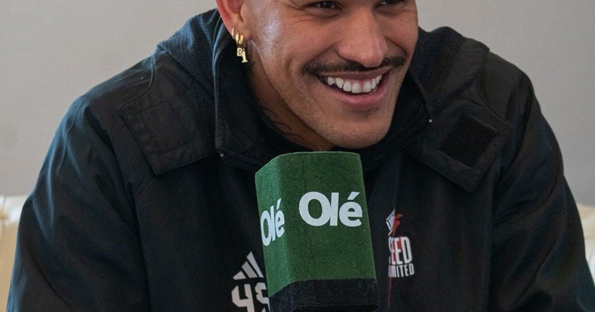 El showman de Riestra con Ole: “Si no fuese arquero sería públicas de un boliche” :: Olé