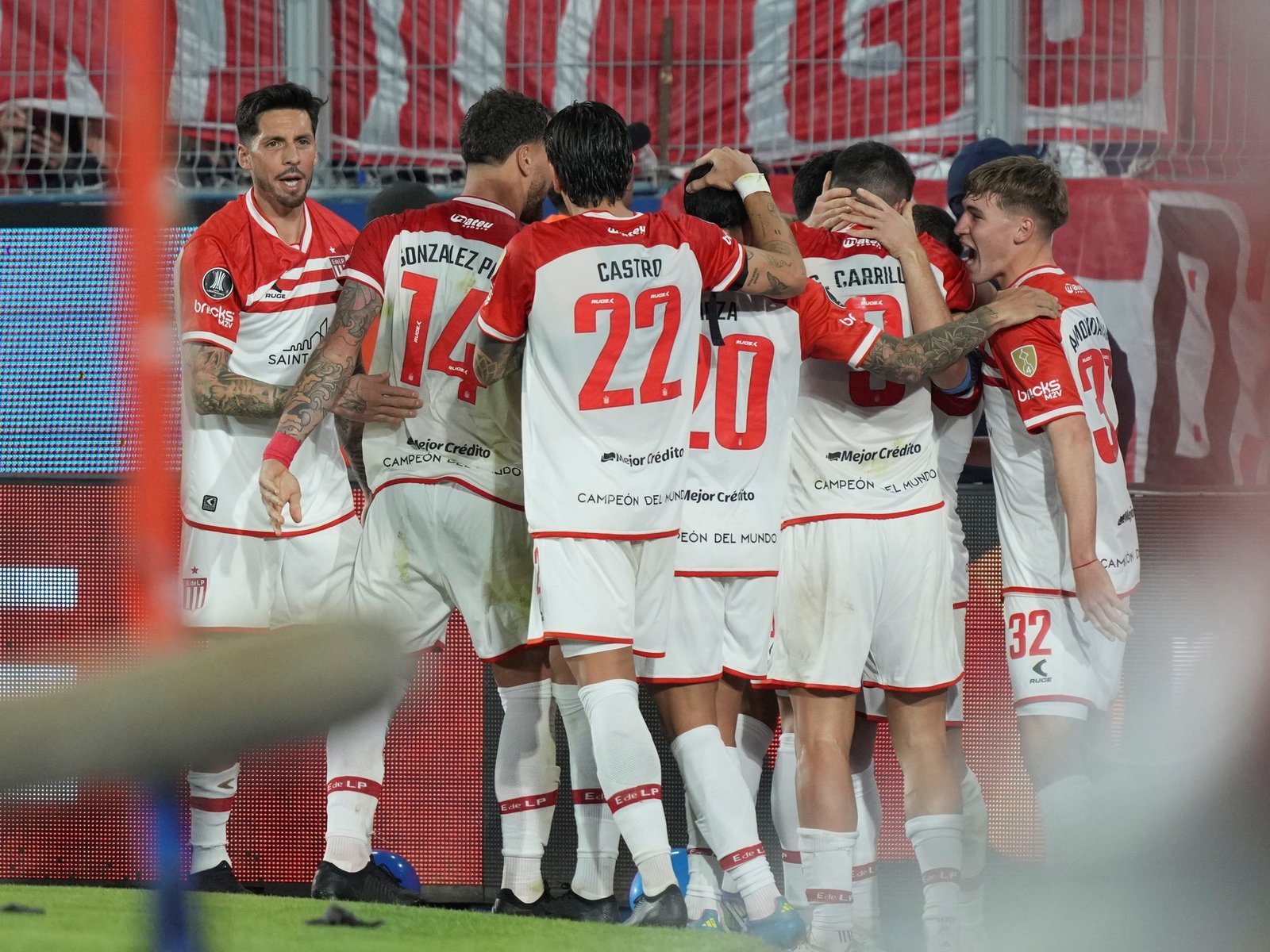 Estudiantes va por el pase a cuartos ante Cerro Porteño: una baja clave y el probable 11 :: Olé