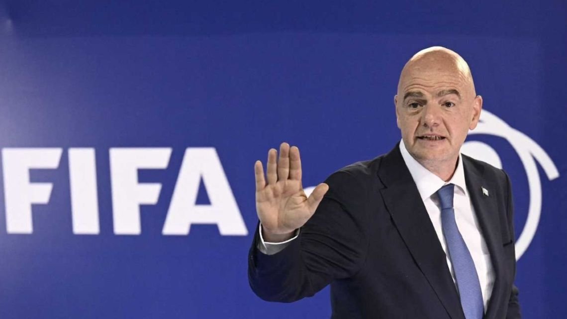 FIFA prohíbe los traspasos entre clubes del mismo grupo empresarial