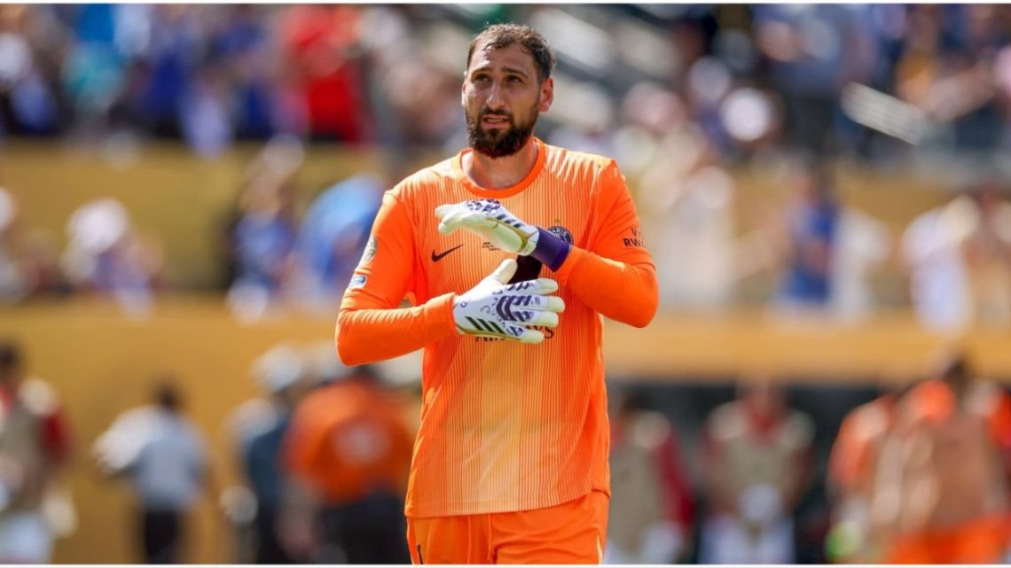 Gianluigi Donnarumma fue descartado por el París Saint-Germain y se despidió con un contundente mensaje