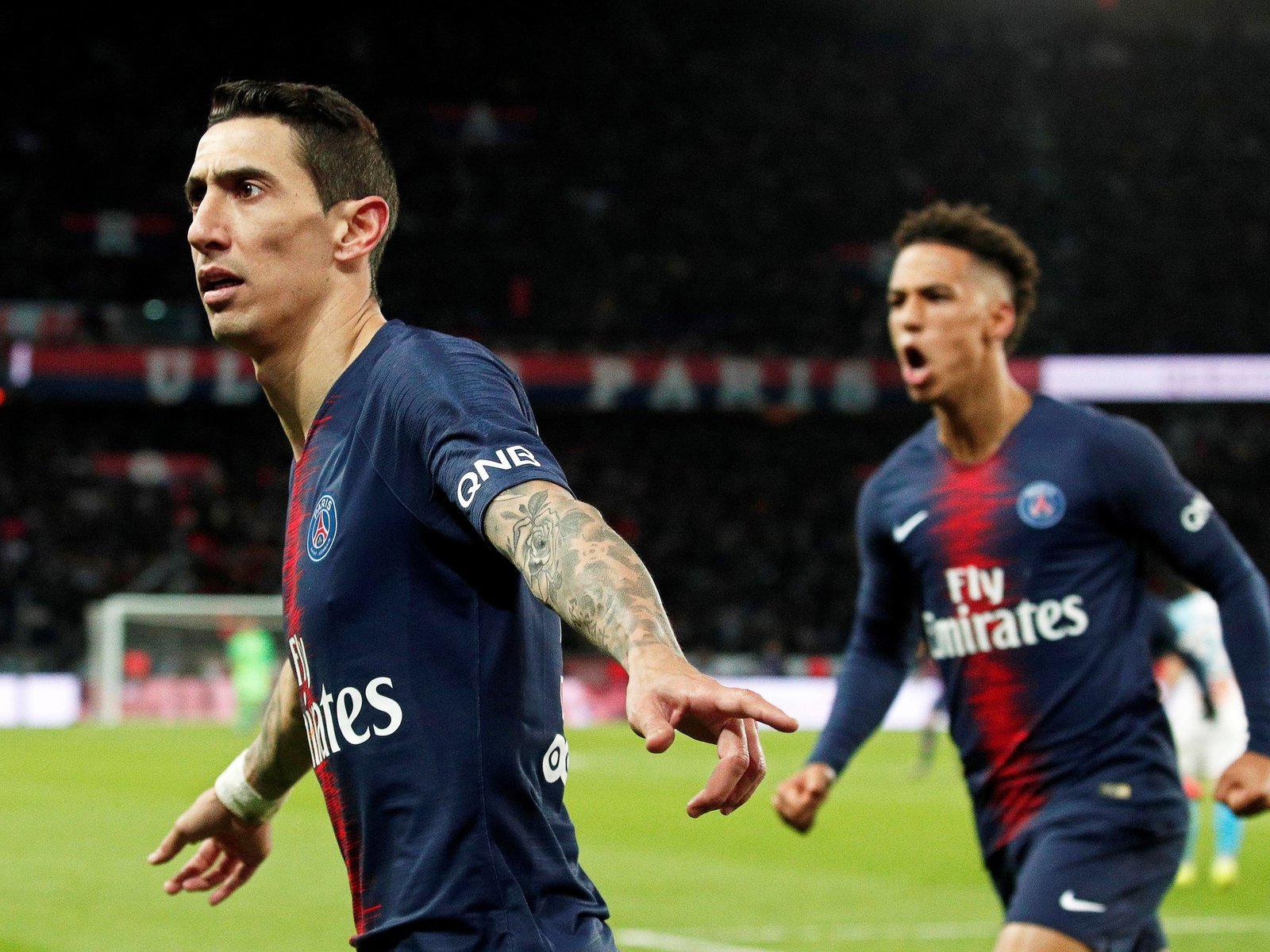 La cuenta oficial del PSG en español recordó un gol de tiro libre de Di María similar al que le convirtió a Newell’s :: Olé