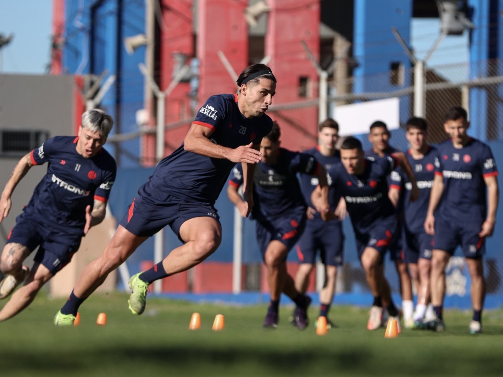 Los dilemas de Ayude en San Lorenzo de cara a Huracán :: Olé