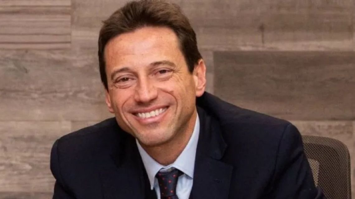Marcelo Moretti volvió a la sede de San Lorenzo con un escribano y sacudió la política del club