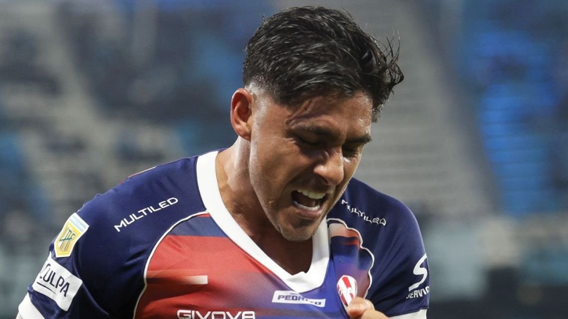 Cristian Tarragona volvió a convertir y dejó a Unión puntero: la gran sorpresa del Clausura 2025