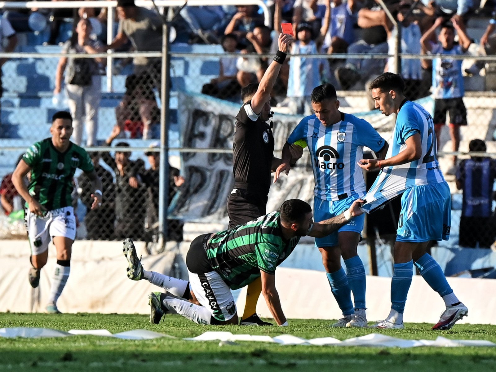 El Tribunal de Disciplina de AFA le levantó la sanción ejemplar al jugador de Gimnasia de Jujuy que lesionó a Callegari :: Olé