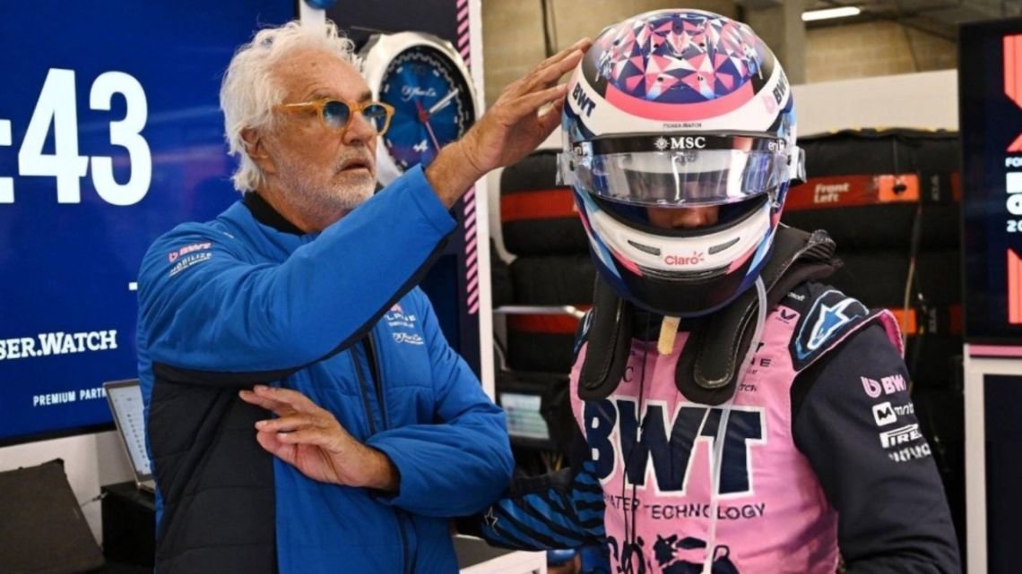 Flavio Briatore le lanzó un fuerte guiño a Franco Colapinto de cara al 2026