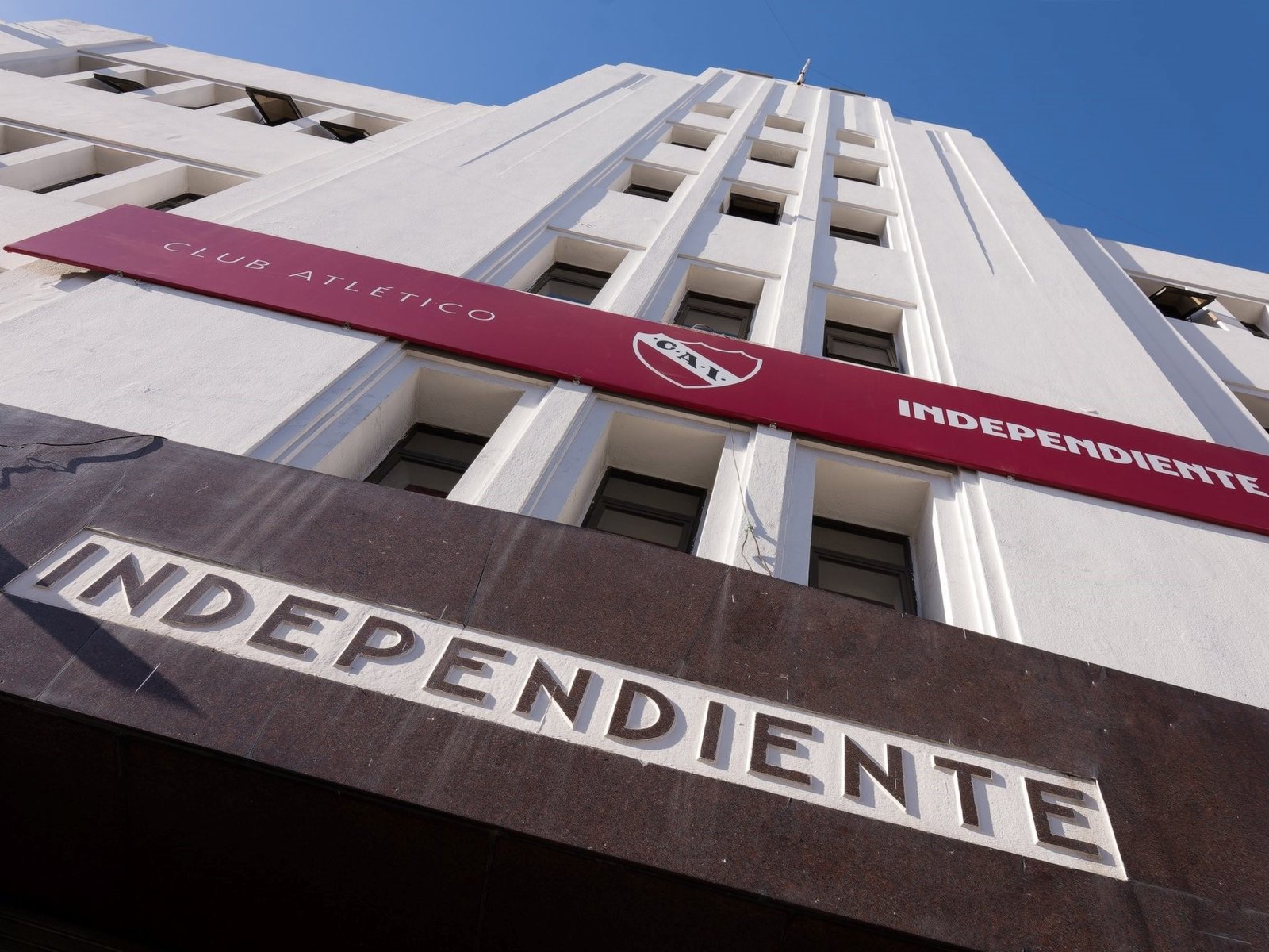 Independiente: hinchas convocan a una marcha en la sede :: Olé