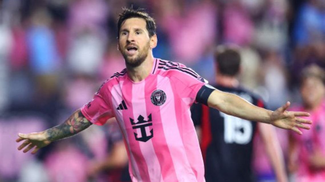 Lionel Messi brilló con dos goles en la victoria de Inter Miami: 3-2 a DC United