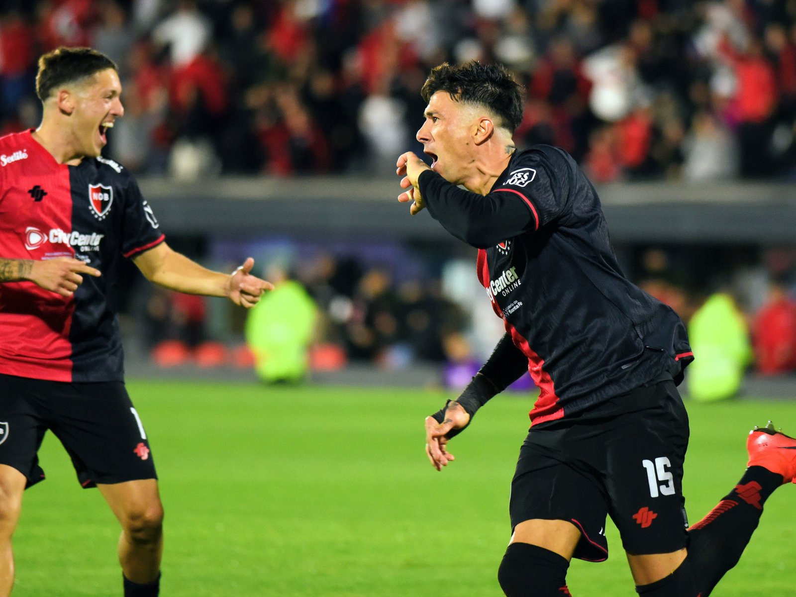 Newell’s se sacó la mufa y volvió a festejar ante Atlético Tucumán