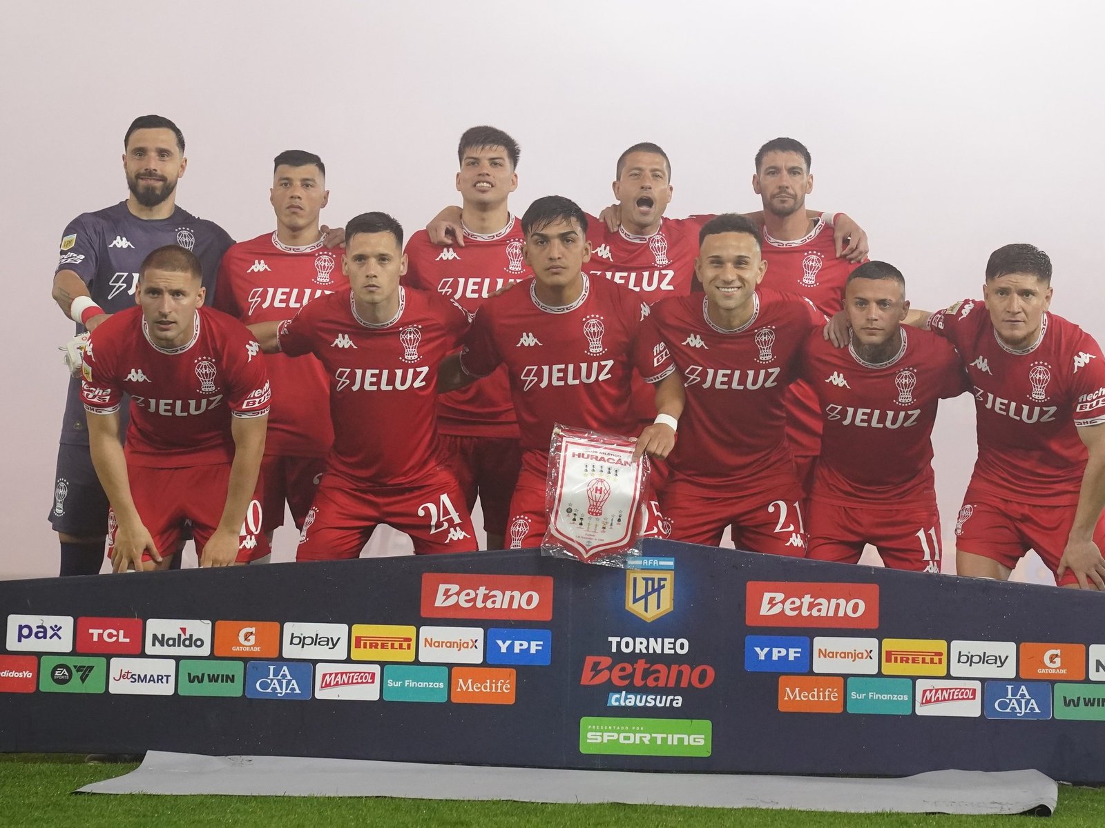Números que asustan: la sequía goleadora en Huracán y el poco peso ofensivo de sus delanteros :: Olé