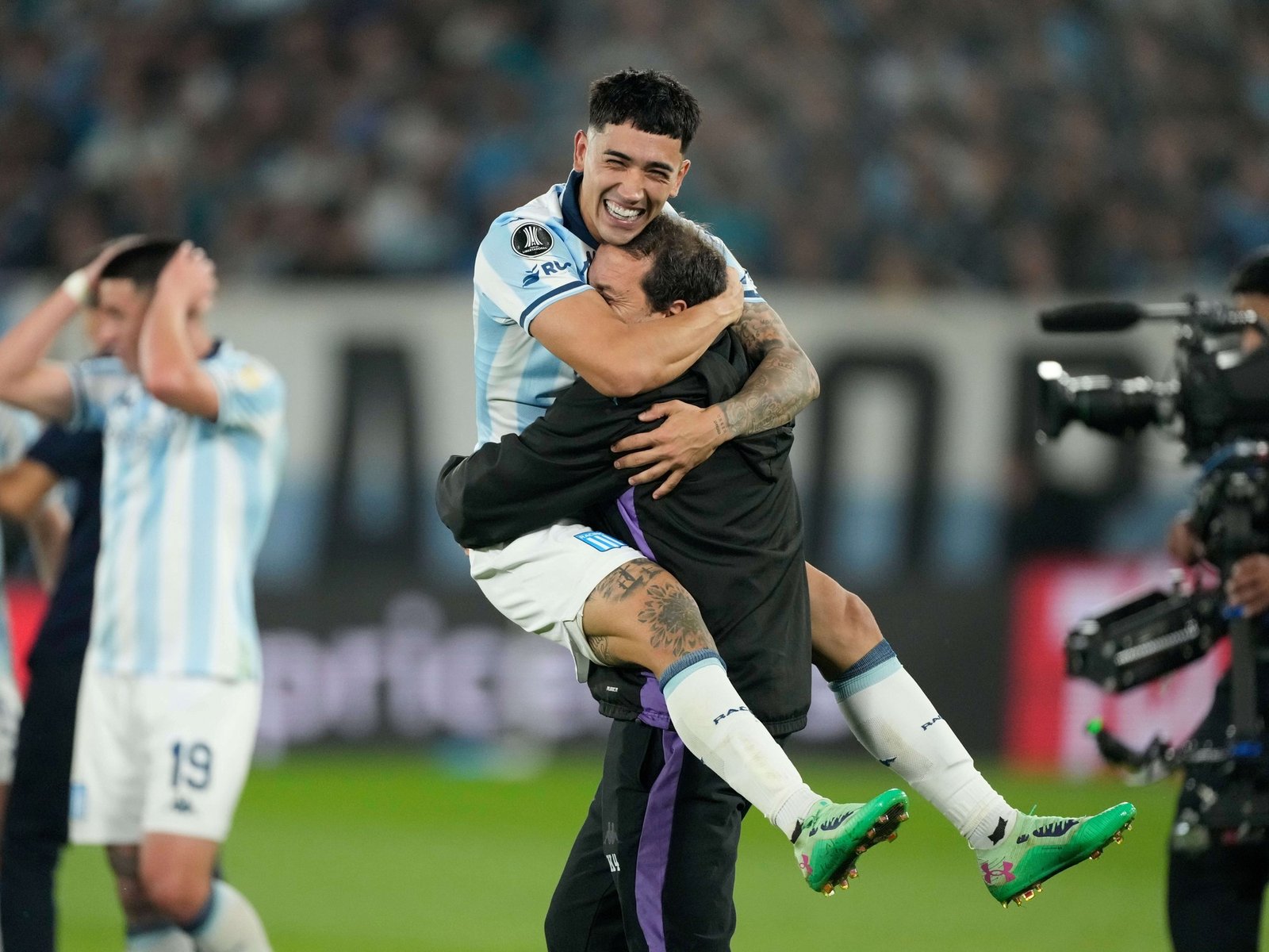 Racing de los milagros: cómo hizo Solari para jugar toda la serie con Vélez desgarrado :: Olé