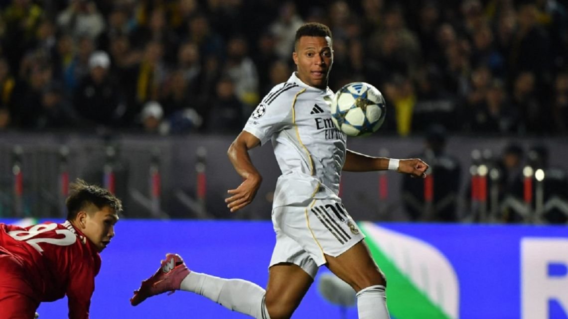 Real Madrid goleó en el estadio más temido de la Champions League