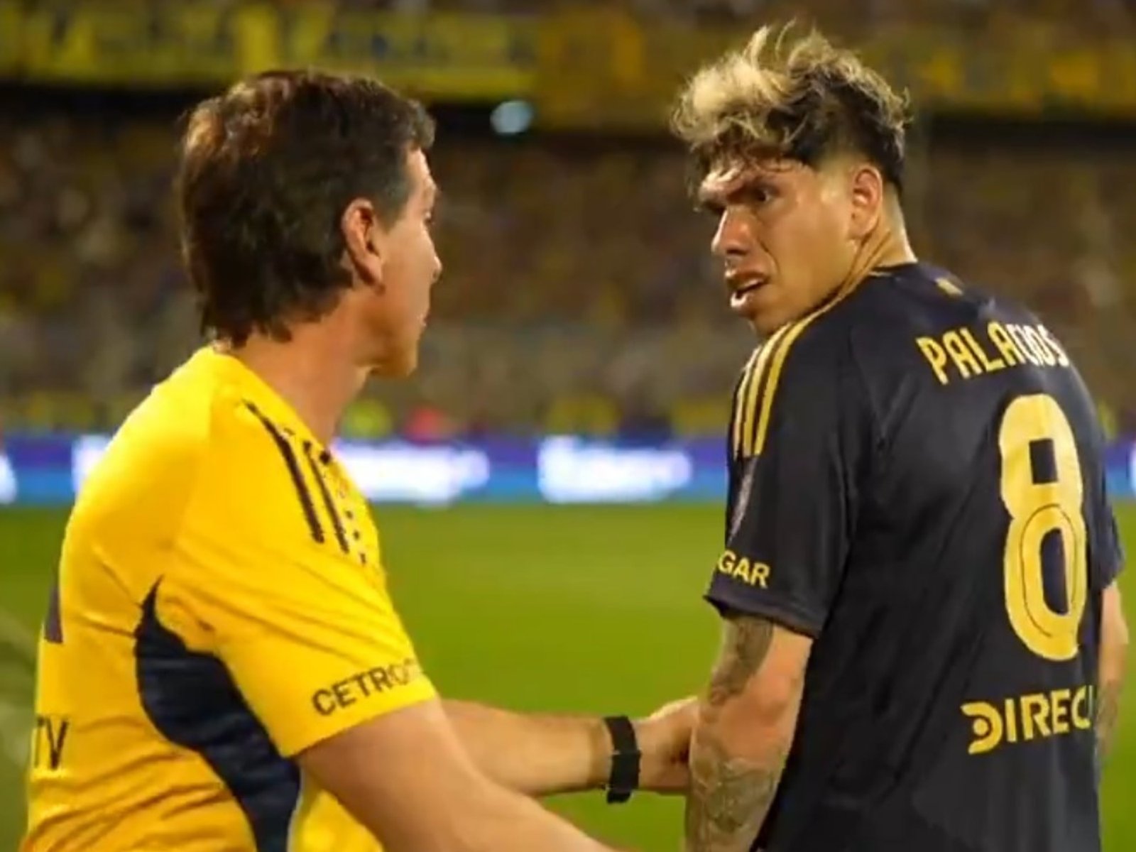 Tirón de orejas en Boca para Carlos Palacios por la reacción ante Úbeda en Rosario: “Lo resolvimos puertas adentro”