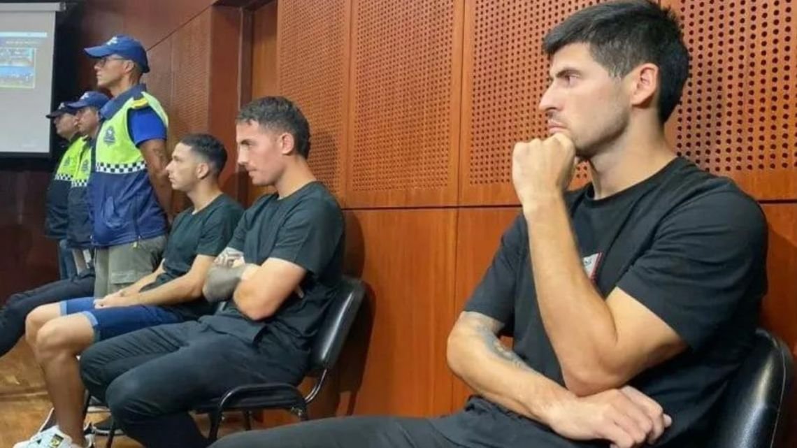 Denuncias cruzadas en la historia sin cierre del "caso Vélez"