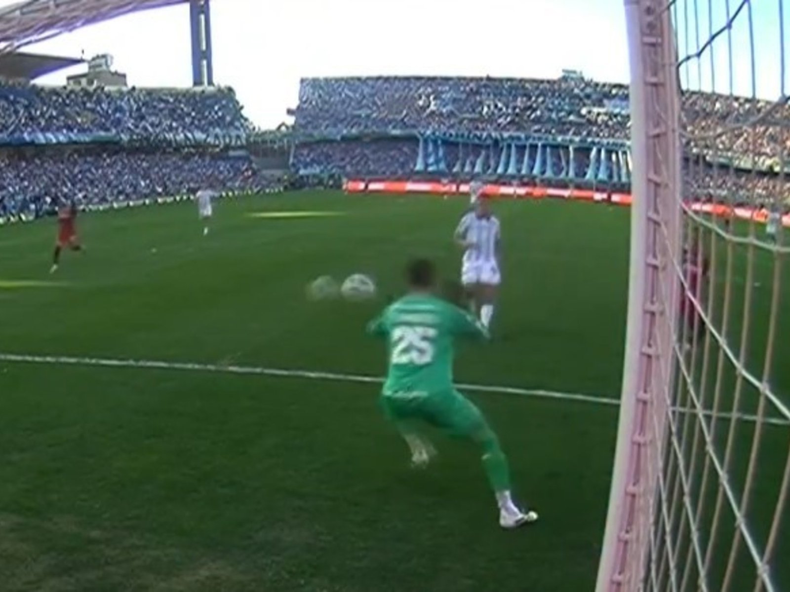 La racha de Cambeses que se cortó con el gol de Salas :: Olé