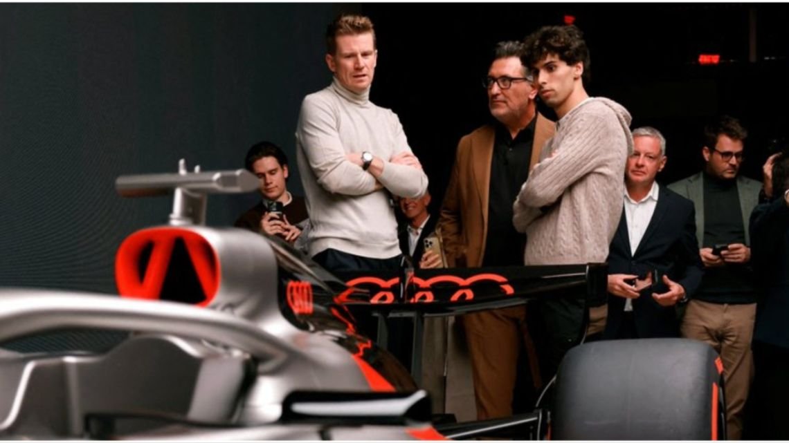 Audi presentó su monoplaza para la próxima temporada de la Fórmula 1
