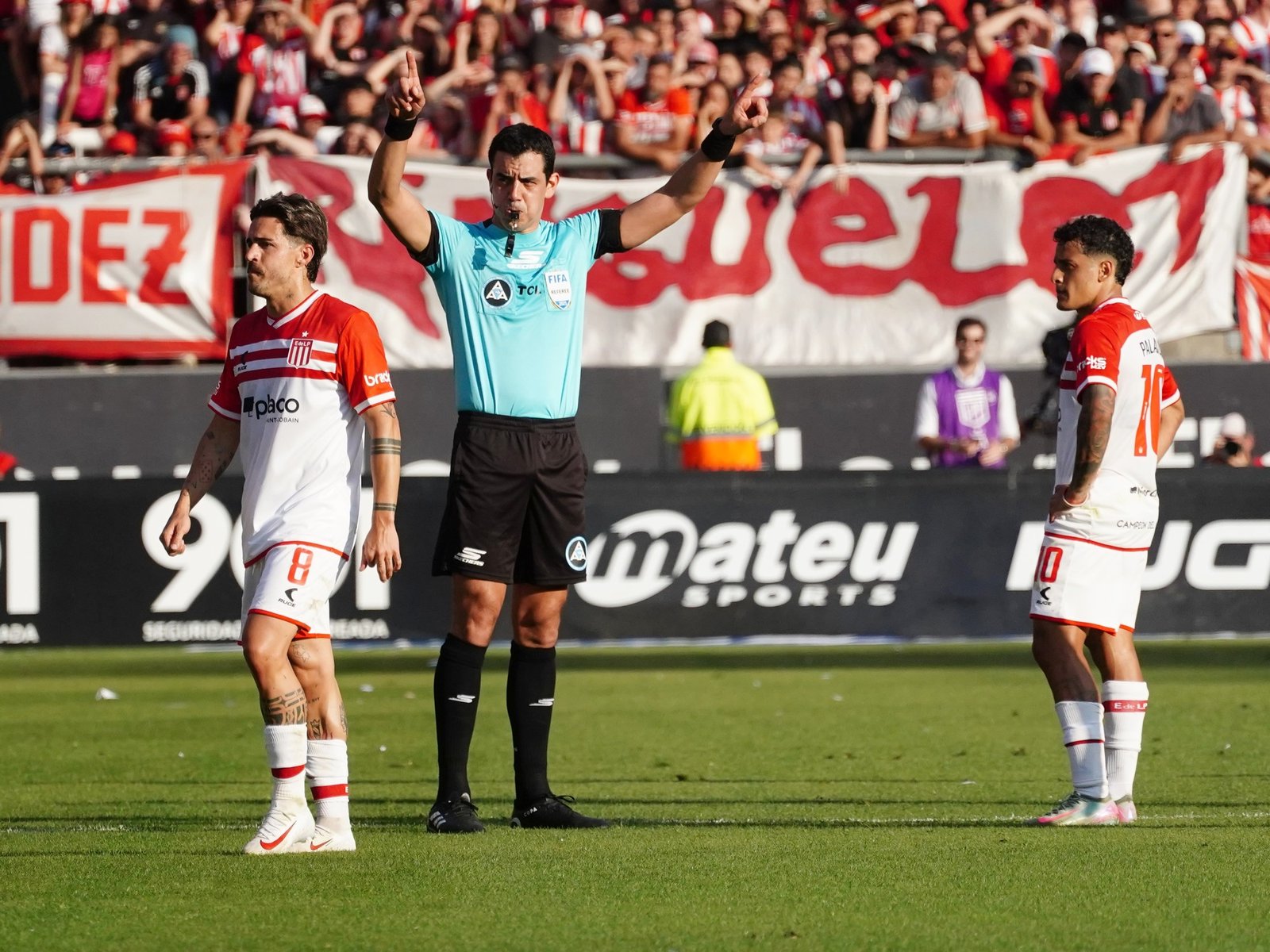 Boca y River, los únicos que rompieron la fortaleza de Estudiantes en UNO :: Olé