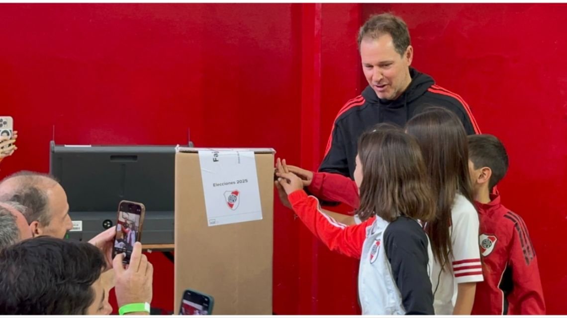 Jorge Brito votó y habló en detalle de su gestión en River