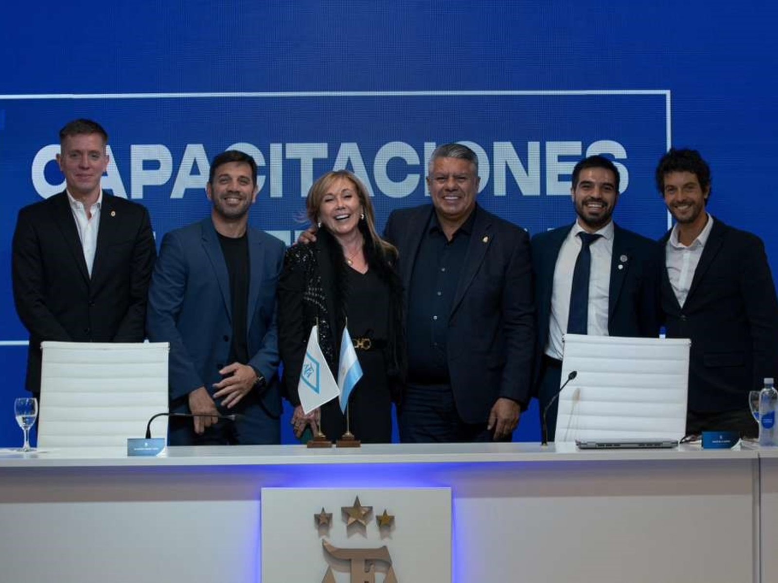 La Conmebol y la AFA, juntas en la lucha contra el amaño de partidos :: Olé