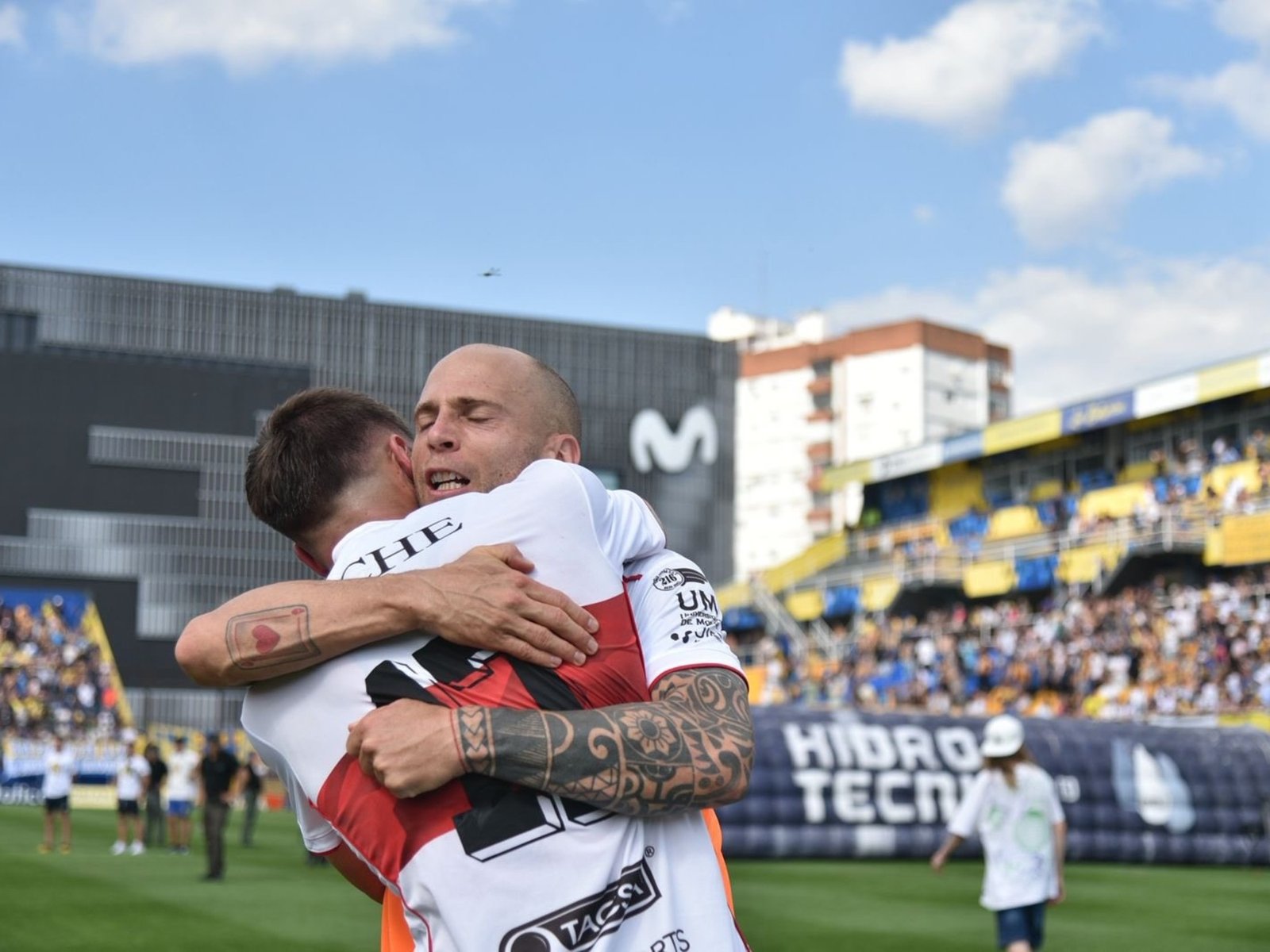 Morón dio el batacazo en el Nacional y eliminó a Atlanta :: Olé