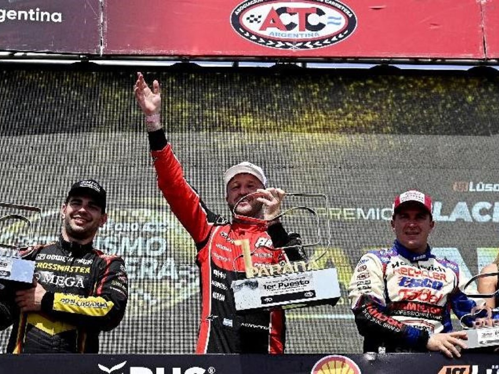 sumó su cuarto triunfo al hilo en Paraná y quedó muy cerca de su quinto título