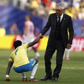 Ancelotti sigue en Brasil pese al golpe en el Mundial y va por la revolución rumbo al título del 2030