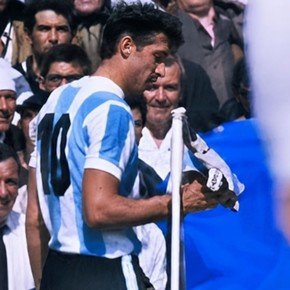 Murió Rattín: el día que enfrentó a Inglaterra y protagonizó el partido que cambió la historia del fútbol