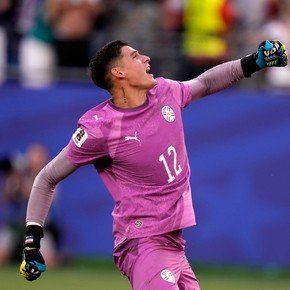 Gill y San Lorenzo: oferta rechazada y ausencia en el debut de Pipo