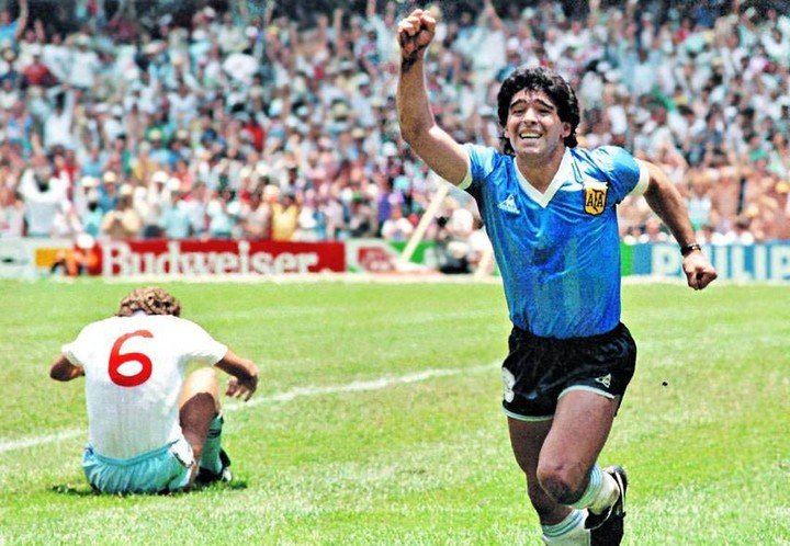 Diego Maradona celebrando su segundo gol a Inglaterra en México 1986. 