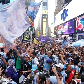 Gran banderazo argentino en NY previo a la final