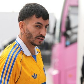 ¿Se cae el pase de Correa a River? Tigres volvió a cambiar las condiciones y el jugador se fue por amenazas
