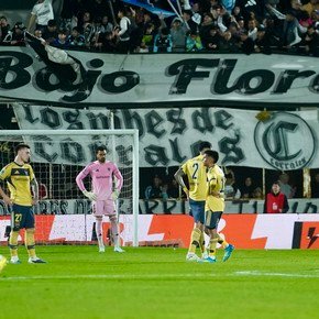 Noche para el olvido de Montero: tres goles y dudas antes de la vuelta en la Copa