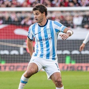 La posible despedida de Santiago Sosa de Racing, cómo están las negociaciones y la formación ante Tigre