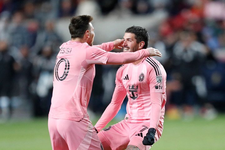 De Paul y Messi en el Inter Miami. (Chris Gardner/Getty Images/AFP)