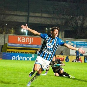 Almagro y uno de los golpes de la fecha: le ganó a Atlanta en Villa Crespo