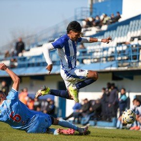 Yupanqui levantó un 2-0 en contra y se prendió a la pelea en la Primera C