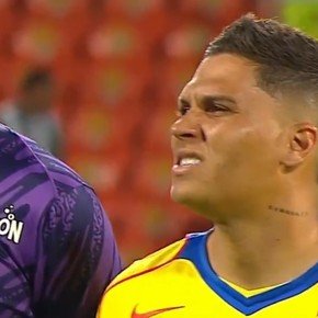 Quintero volvió a jugar 48 horas después de rescindir con River y enfrentó a Armani